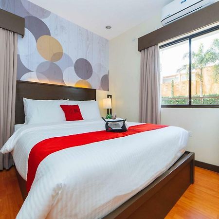 Reddoorz Premium @ Sta Rosa Tagaytay Road Hotell Silang Exteriör bild