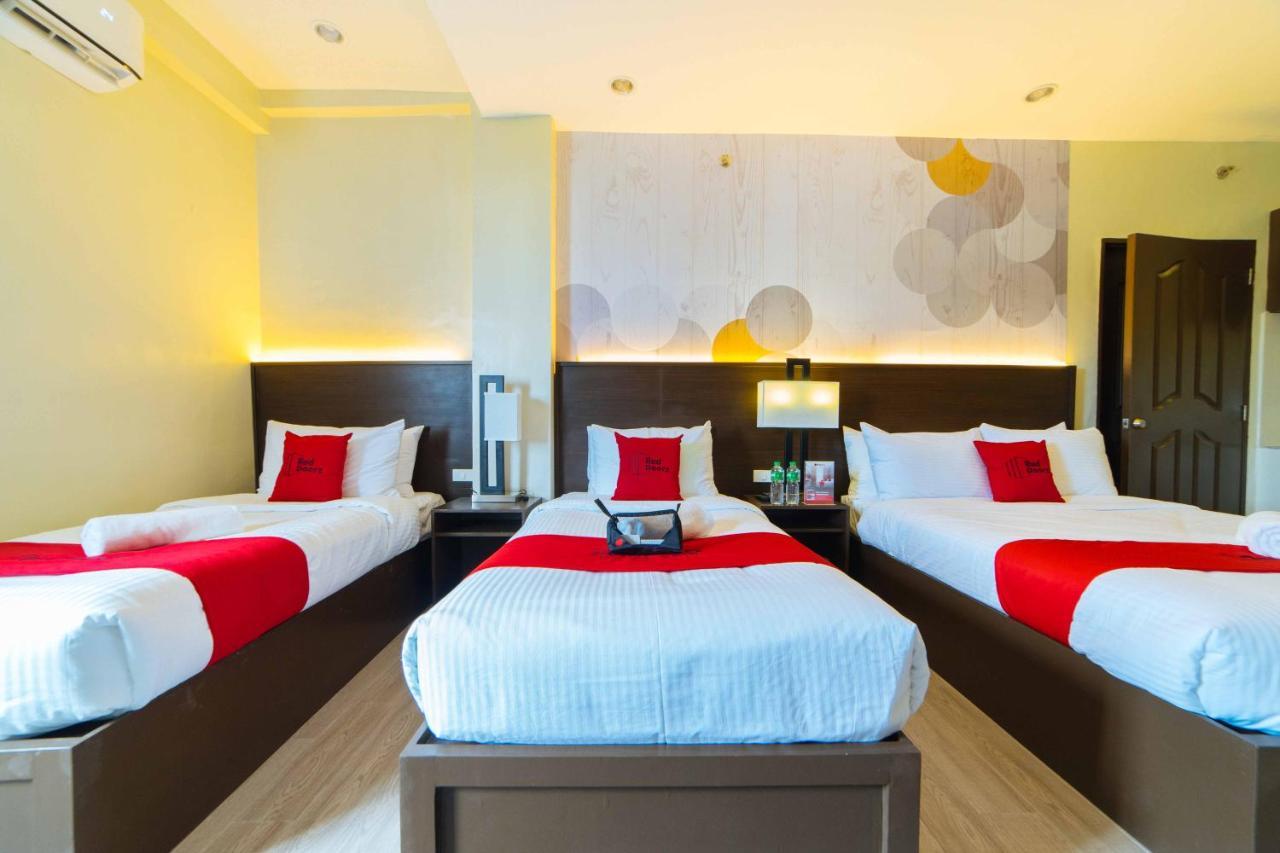 Reddoorz Premium @ Sta Rosa Tagaytay Road Hotell Silang Exteriör bild