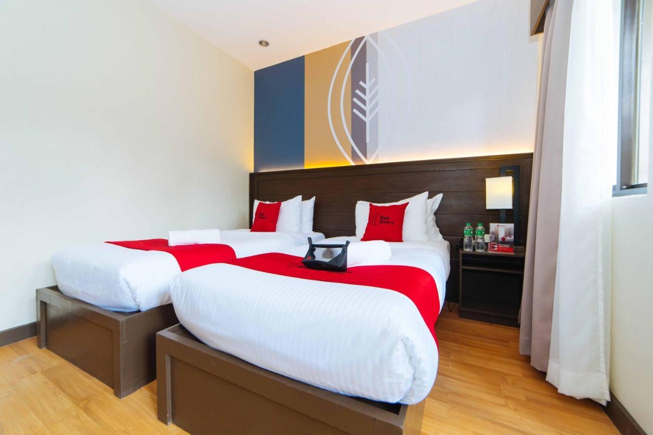 Reddoorz Premium @ Sta Rosa Tagaytay Road Hotell Silang Exteriör bild