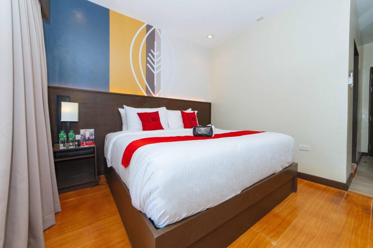 Reddoorz Premium @ Sta Rosa Tagaytay Road Hotell Silang Exteriör bild