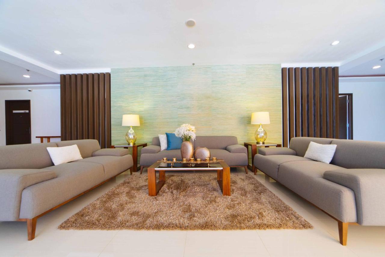 Reddoorz Premium @ Sta Rosa Tagaytay Road Hotell Silang Exteriör bild