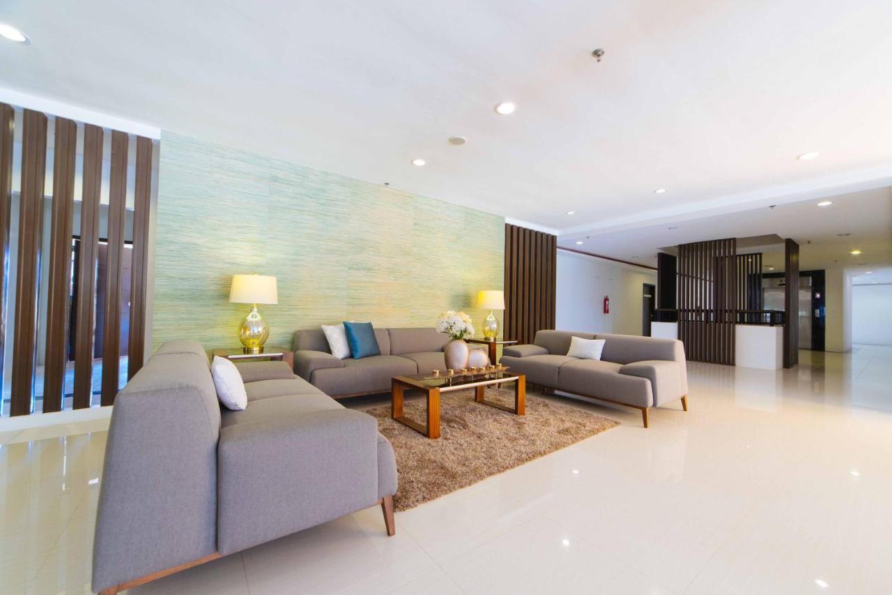 Reddoorz Premium @ Sta Rosa Tagaytay Road Hotell Silang Exteriör bild