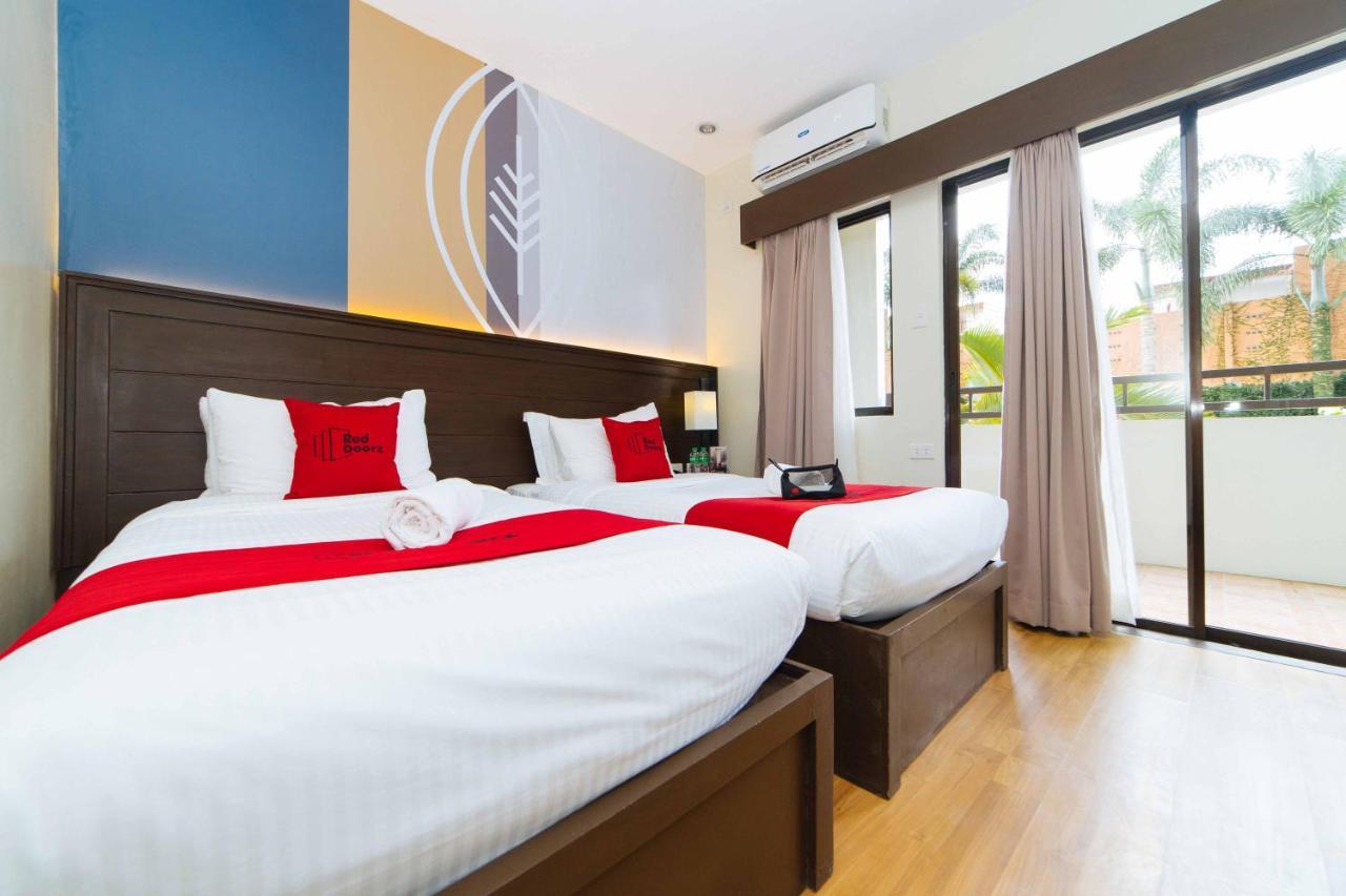Reddoorz Premium @ Sta Rosa Tagaytay Road Hotell Silang Exteriör bild