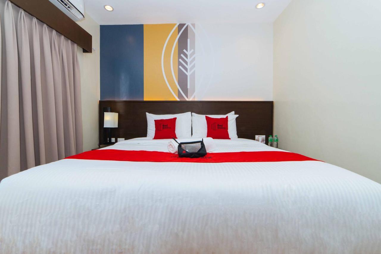 Reddoorz Premium @ Sta Rosa Tagaytay Road Hotell Silang Exteriör bild