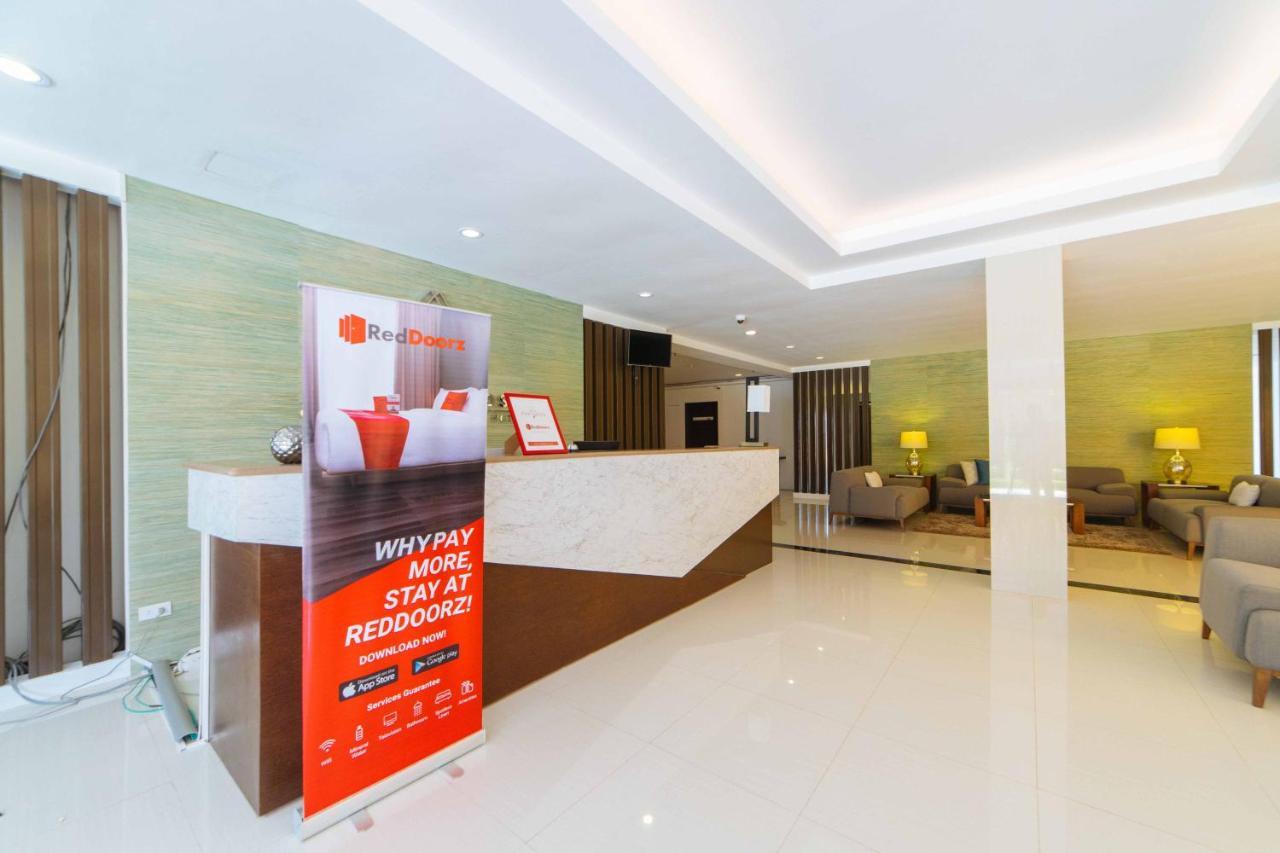 Reddoorz Premium @ Sta Rosa Tagaytay Road Hotell Silang Exteriör bild