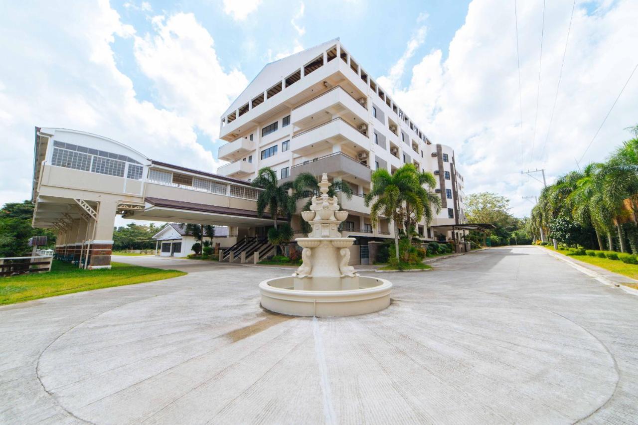 Reddoorz Premium @ Sta Rosa Tagaytay Road Hotell Silang Exteriör bild