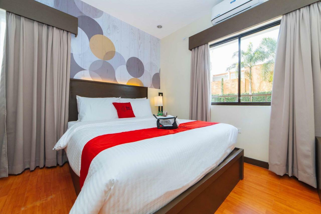 Reddoorz Premium @ Sta Rosa Tagaytay Road Hotell Silang Exteriör bild