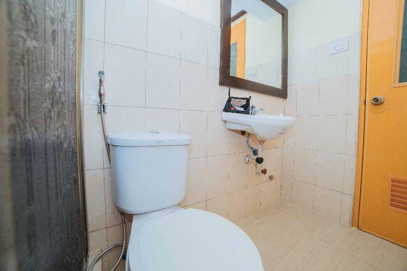 Reddoorz Premium @ Sta Rosa Tagaytay Road Hotell Silang Exteriör bild